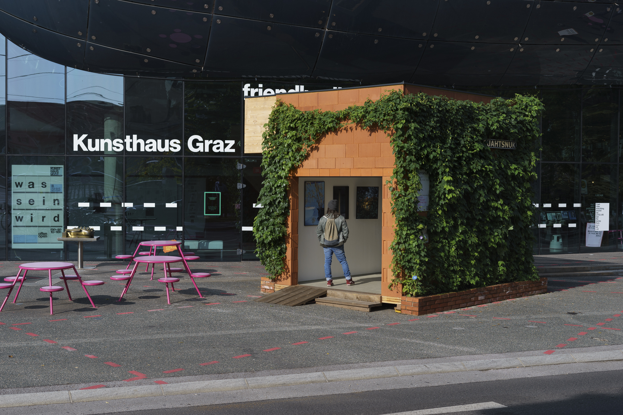 2021_10_08-Suahtsnuk_Ausstellungsansichten-Peter_Rieser-1